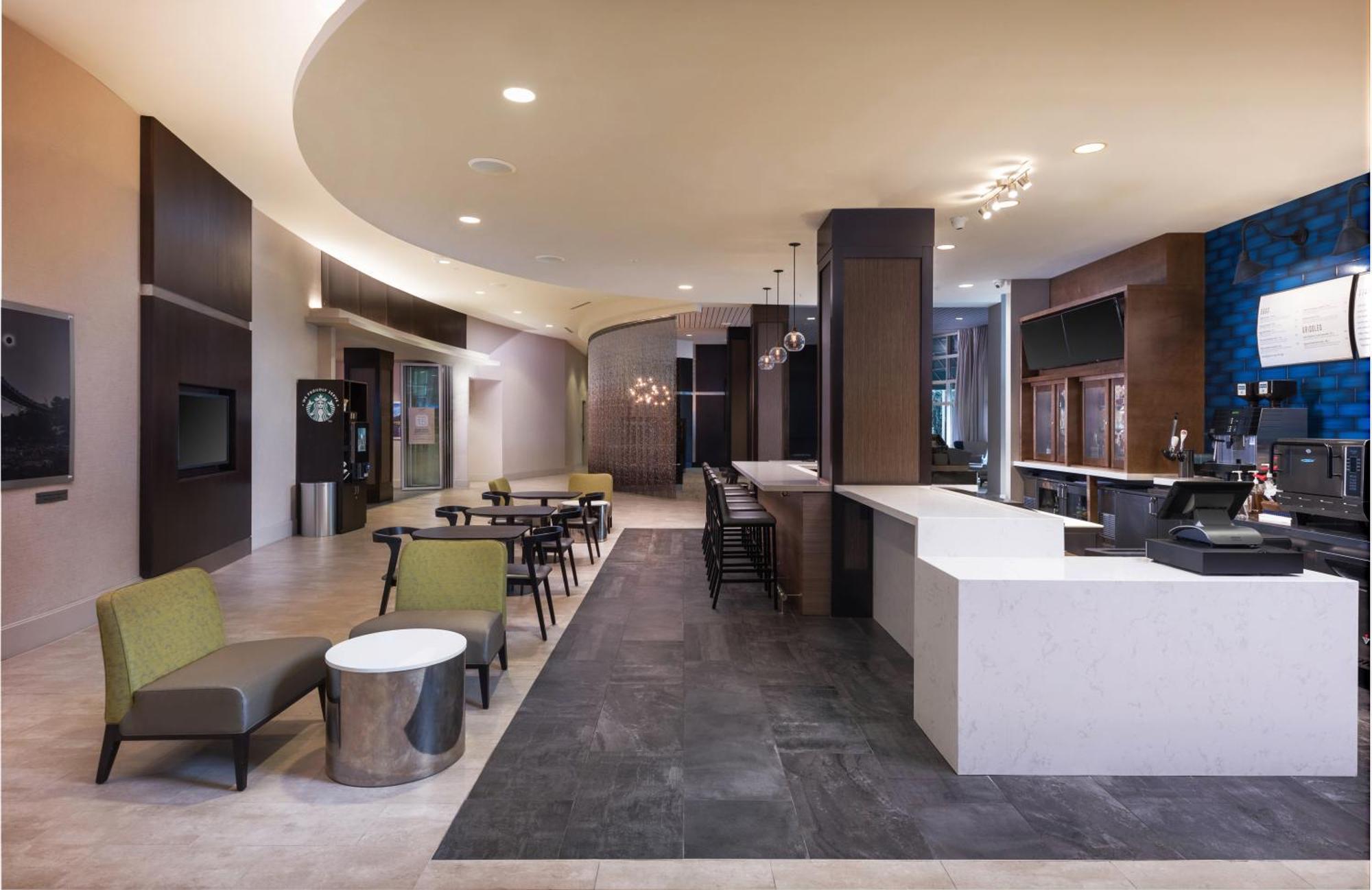 Courtyard By Marriott Downtown