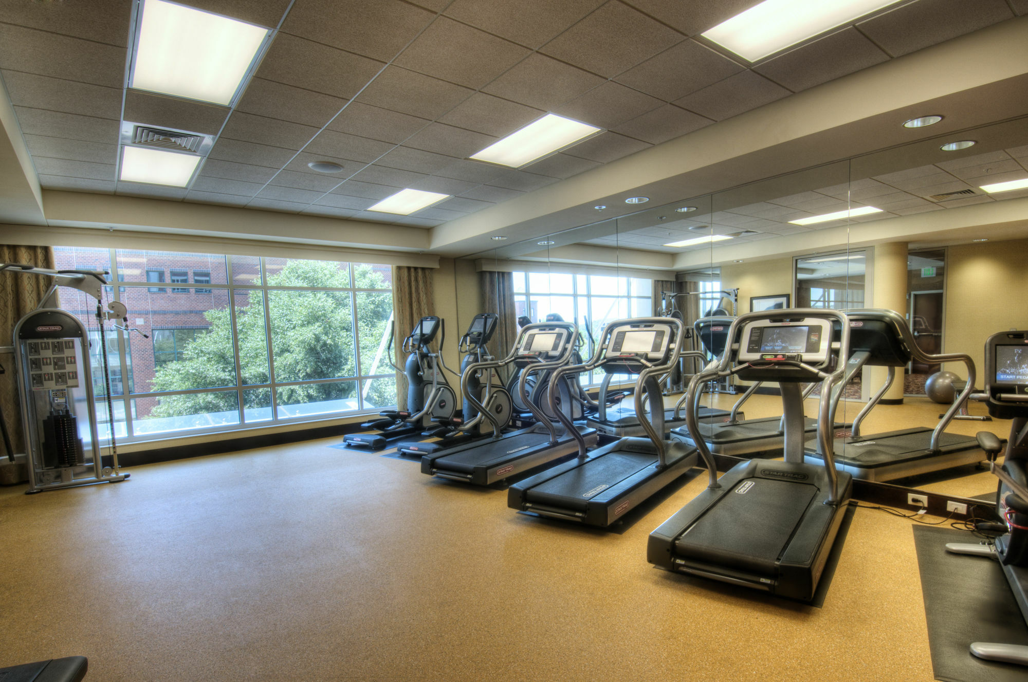 Courtyard By Marriott Downtown 3*